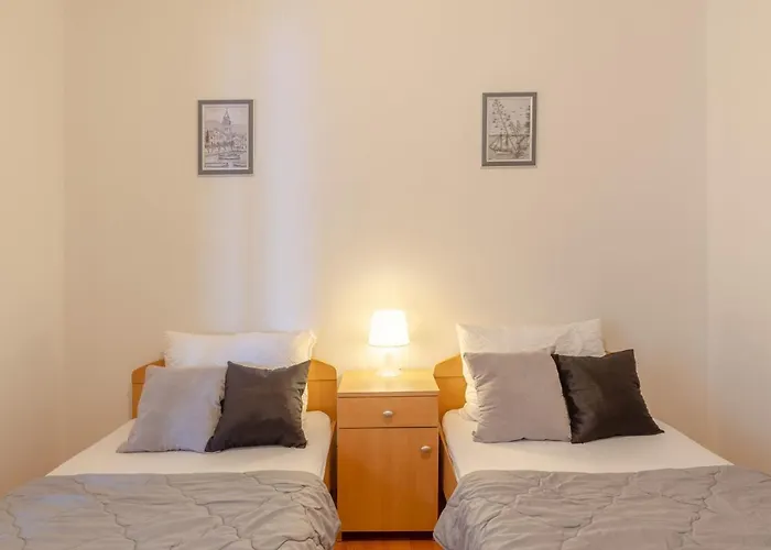 Διαμέρισμα Tomas No.2 *