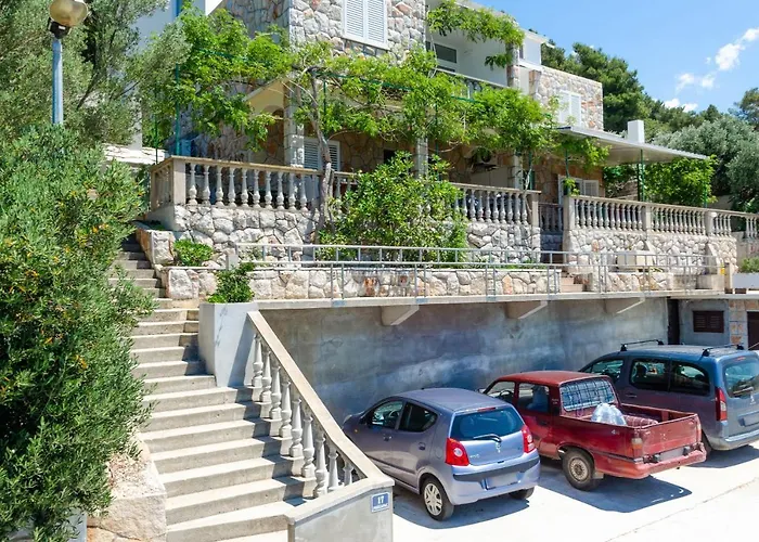 Διαμέρισμα Tomas No.2 *